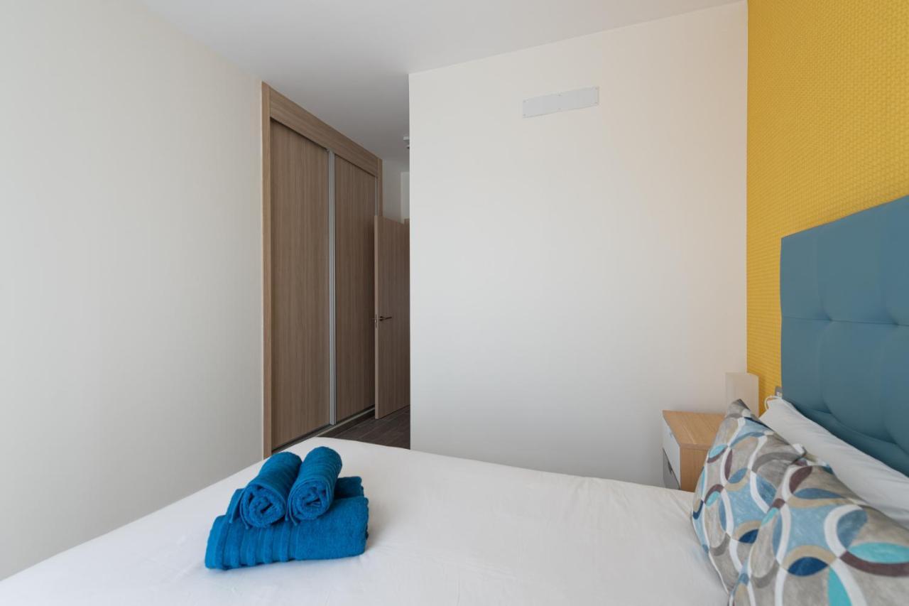 Homeforguest Apartamento En Residencia De Lujo Con Terraza Y Piscina La Guirra Exterior foto